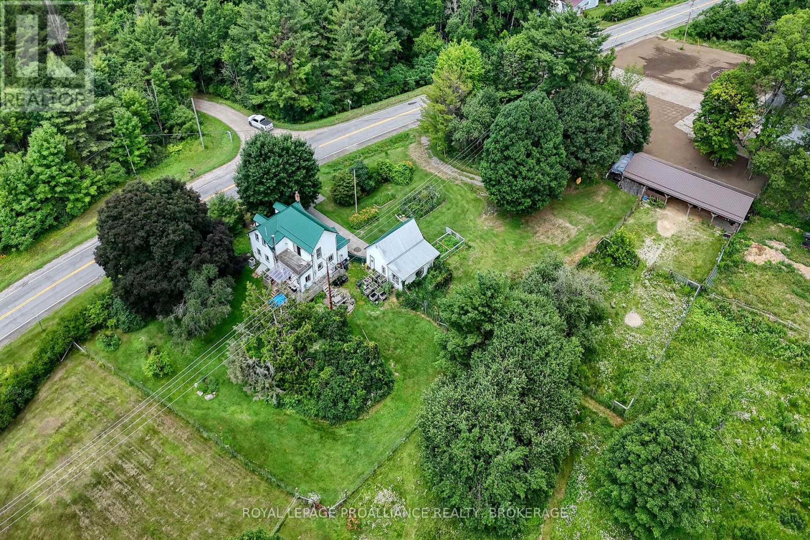 718 Jones Falls Road, Rideau Lakes, Ontario  K0G 1E0 - Photo 40 - X12446366