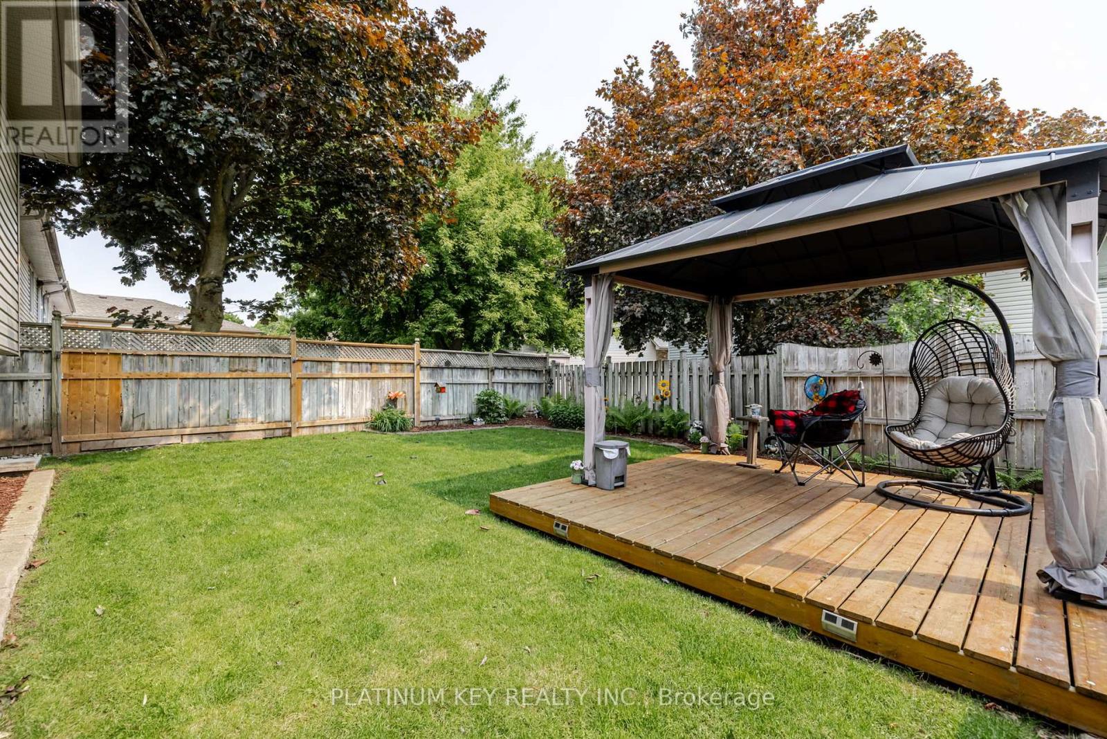 29 Dell Drive, Strathroy-Caradoc (Sw), Ontario  N7G 1C6 - Photo 40 - X12446254