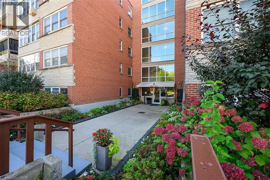 9 Grant Boulevard Unit# 107, Dundas, Ontario  L9H 4L5 - Photo 2 - 40773391