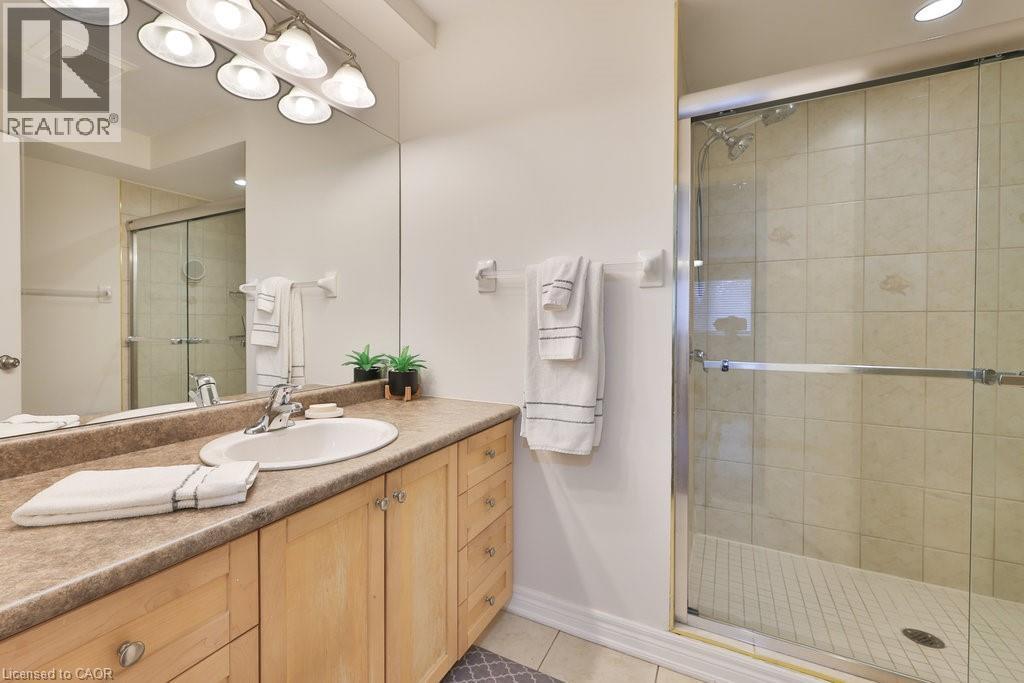 2304 Sovereign Street, Oakville, Ontario  L6L 1L6 - Photo 17 - 40769757