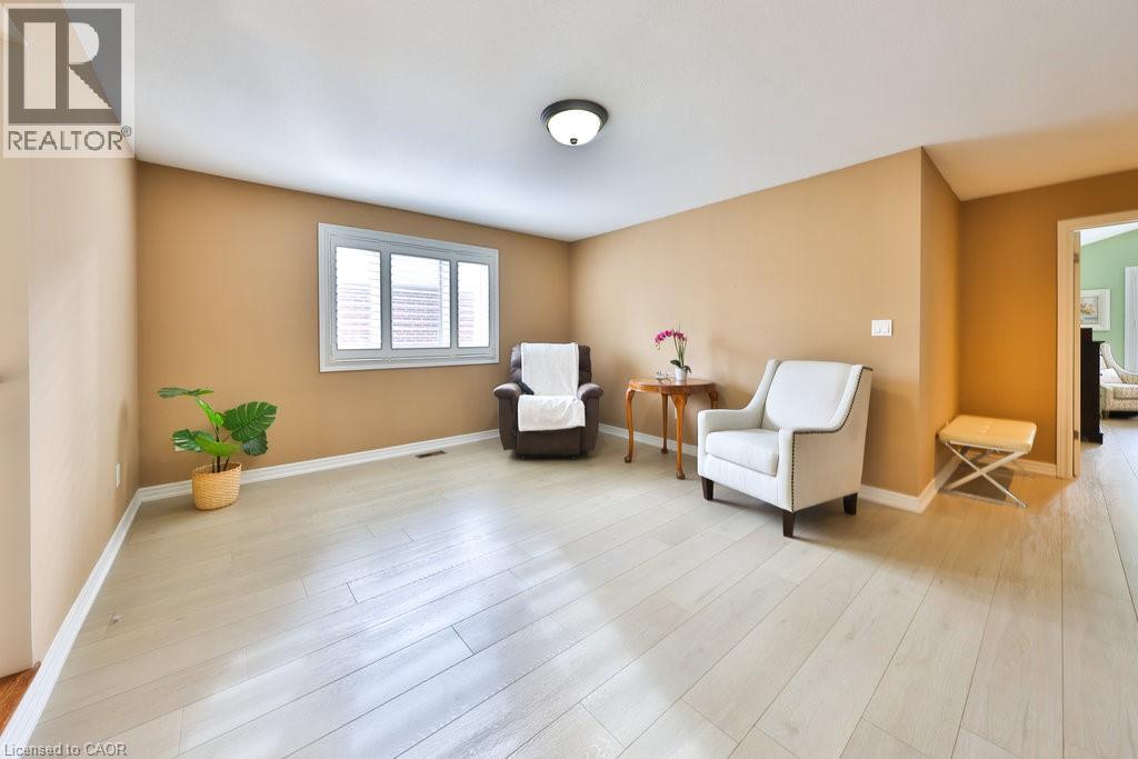 2304 Sovereign Street, Oakville, Ontario  L6L 1L6 - Photo 20 - 40769757