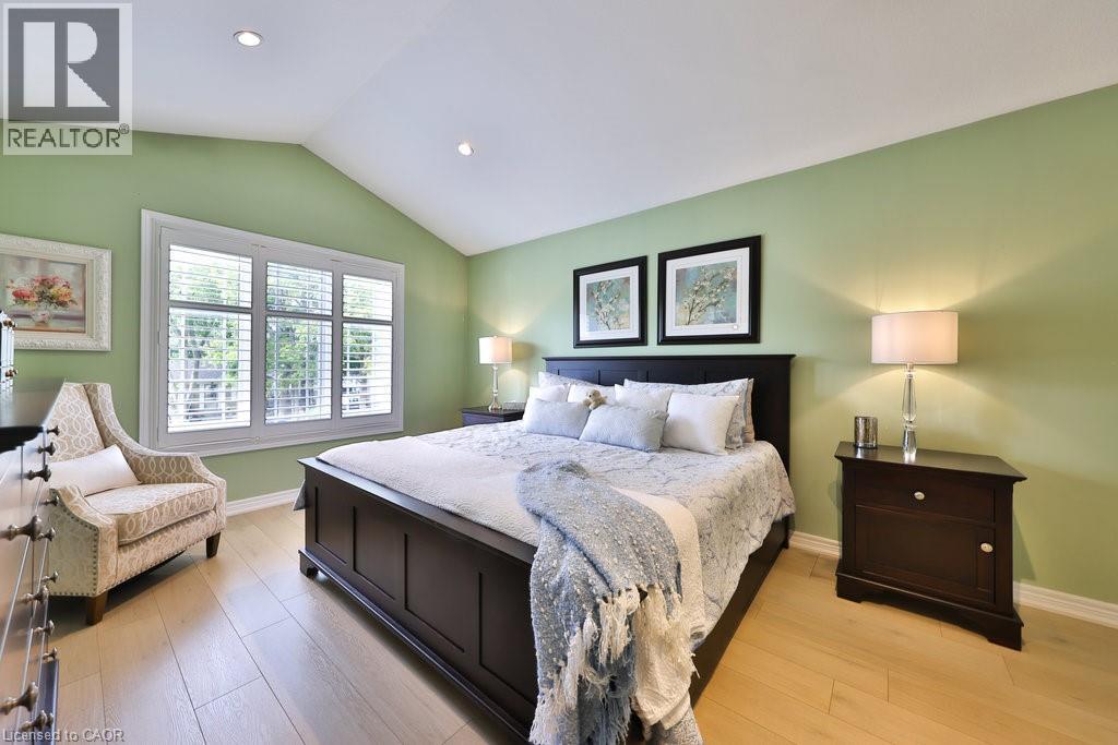 2304 Sovereign Street, Oakville, Ontario  L6L 1L6 - Photo 21 - 40769757