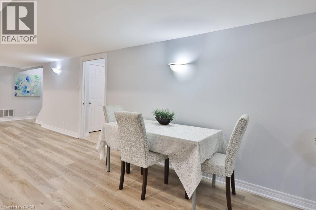 2304 Sovereign Street, Oakville, Ontario  L6L 1L6 - Photo 28 - 40769757