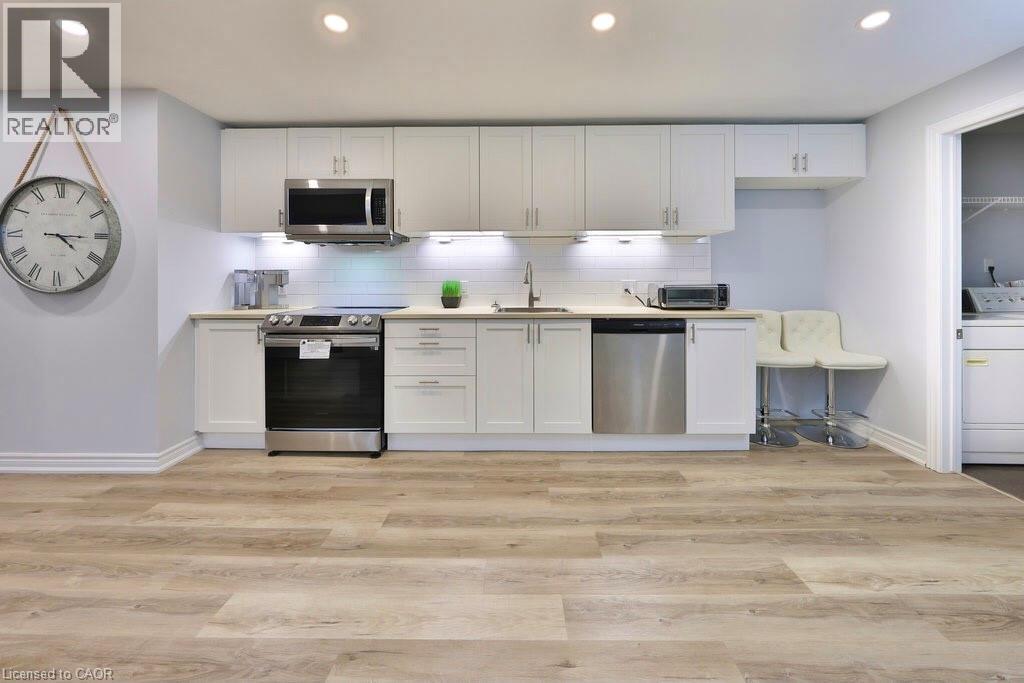 2304 Sovereign Street, Oakville, Ontario  L6L 1L6 - Photo 29 - 40769757