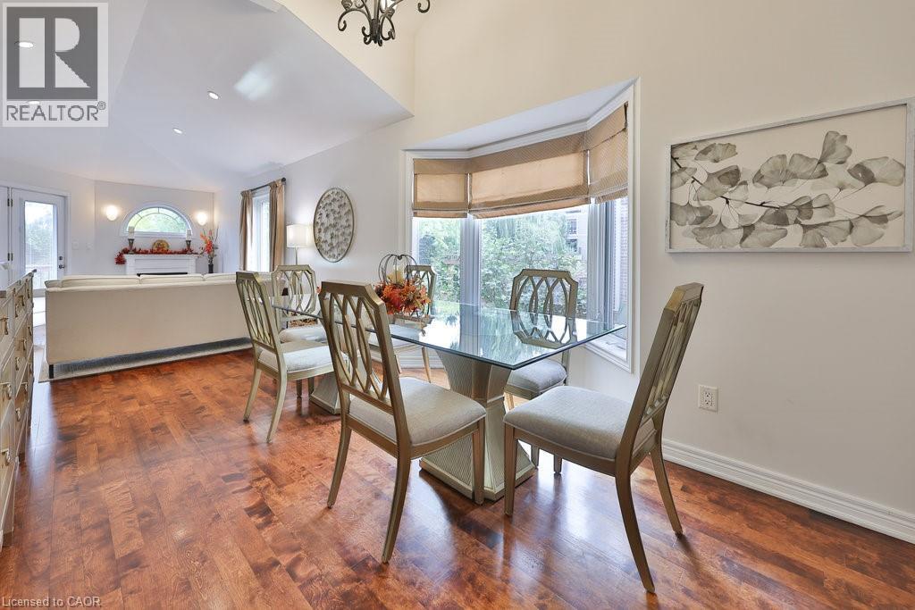 2304 Sovereign Street, Oakville, Ontario  L6L 1L6 - Photo 9 - 40769757