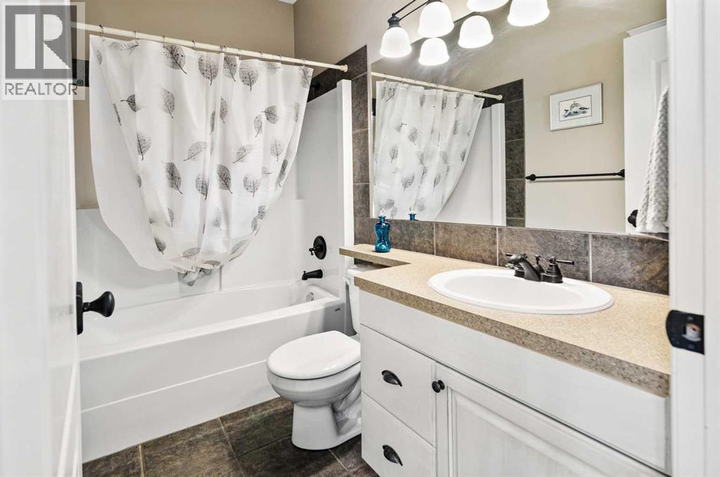 108 Allwright Close, Red Deer, Alberta  T4R 3P2 - Photo 34 - A2260875