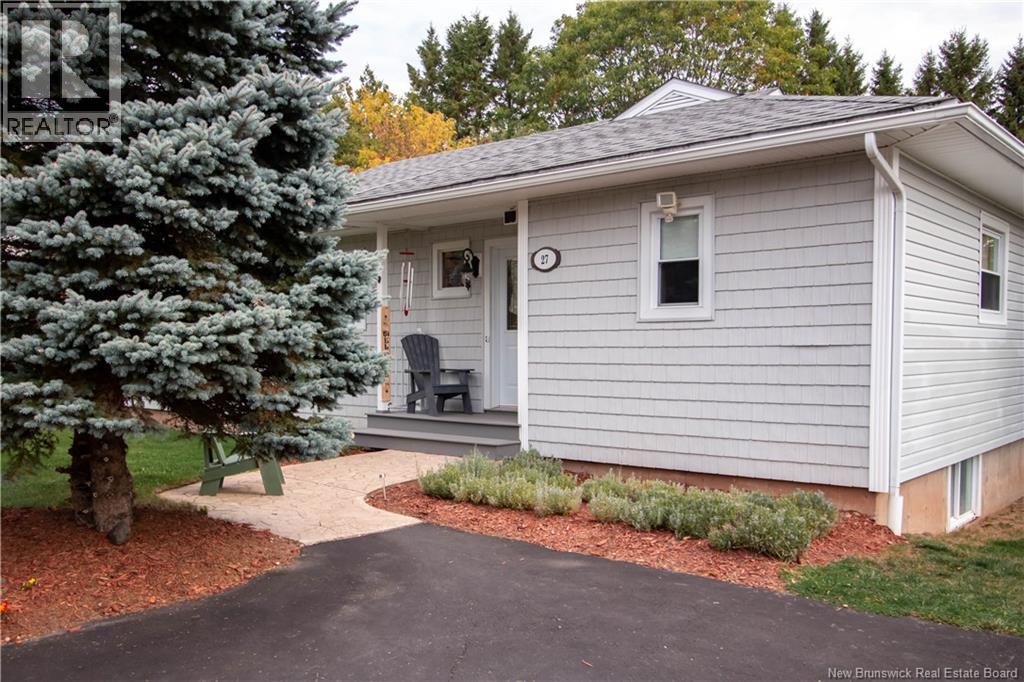 27 Maxwell Drive, Sussex, New Brunswick