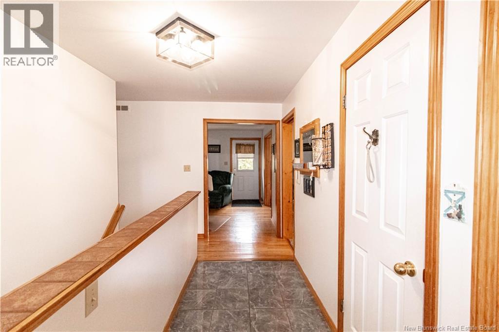 27 Maxwell Drive, Sussex, New Brunswick  E4E 2E1 - Photo 11 - NB127985