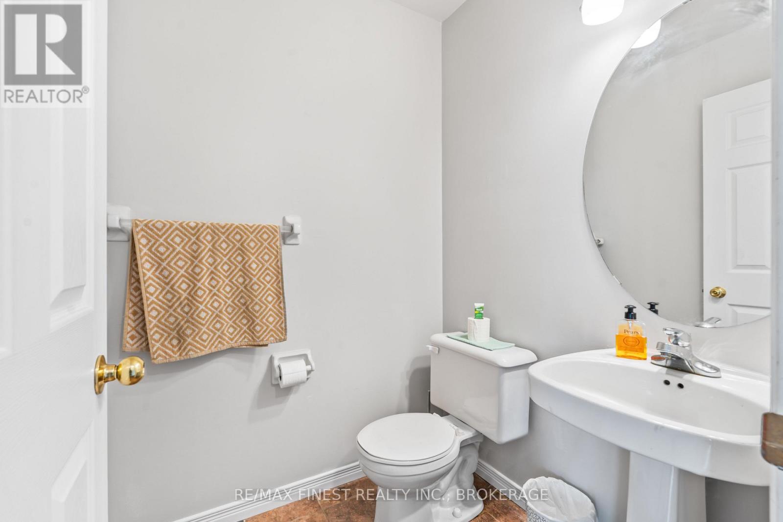 66 Dalgleish Avenue, Kingston, Ontario  K7K 7E1 - Photo 17 - X12446919