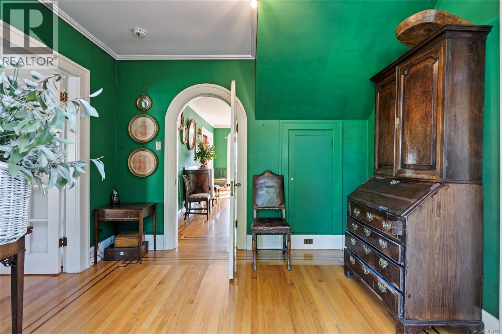 3045 Mcanally Rd, Saanich, British Columbia  V8N 1T3 - Photo 19 - 1014739