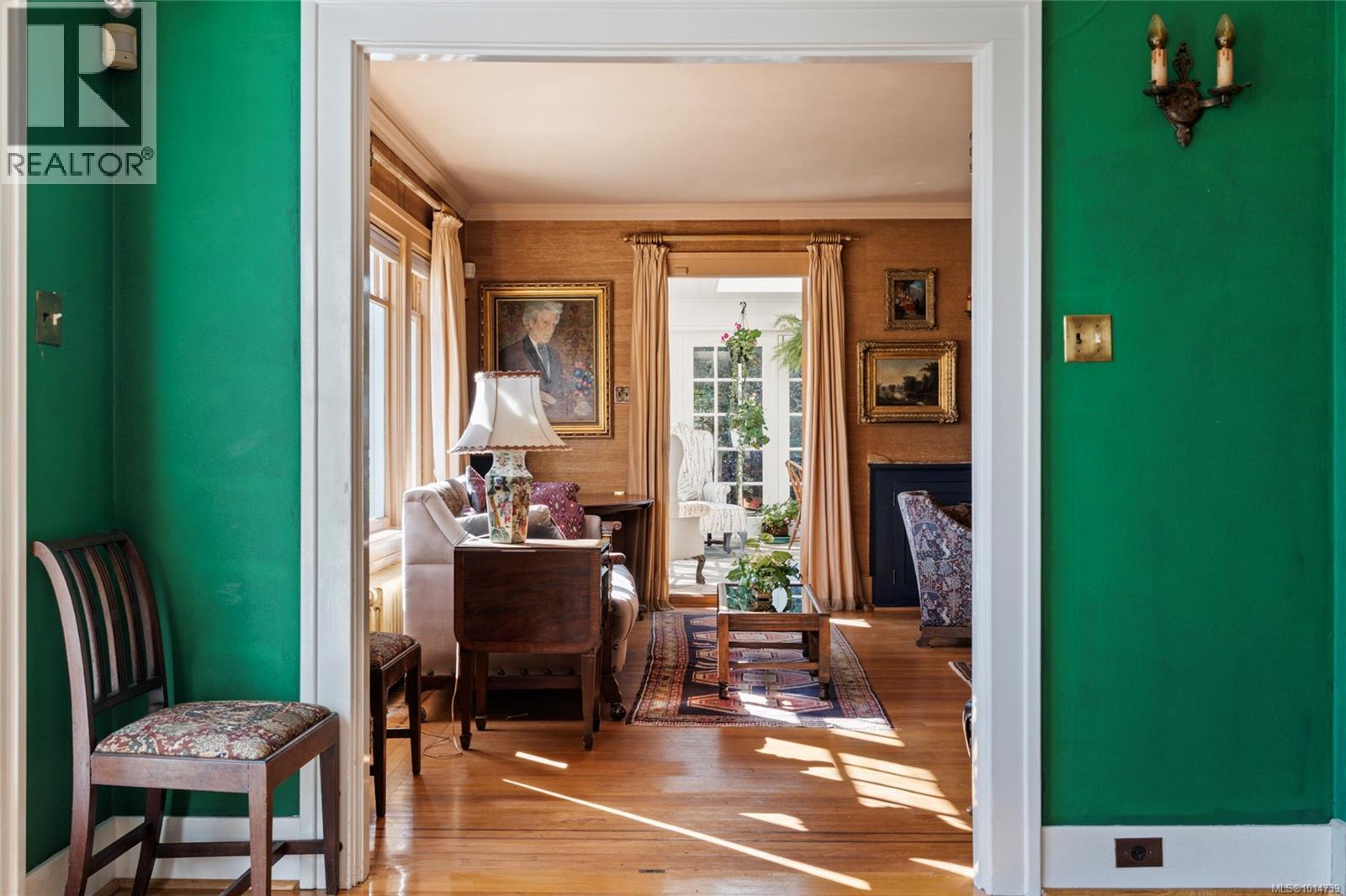 3045 Mcanally Rd, Saanich, British Columbia  V8N 1T3 - Photo 13 - 1014739