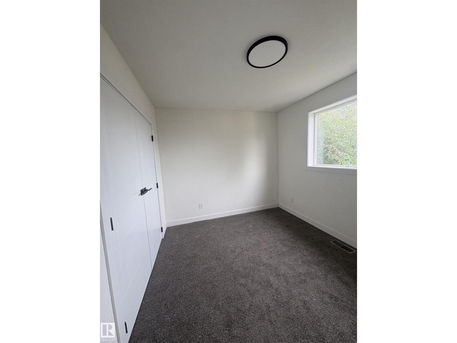 12907 26 St Nw, Edmonton, Alberta  T5A 3X8 - Photo 2 - E4460377