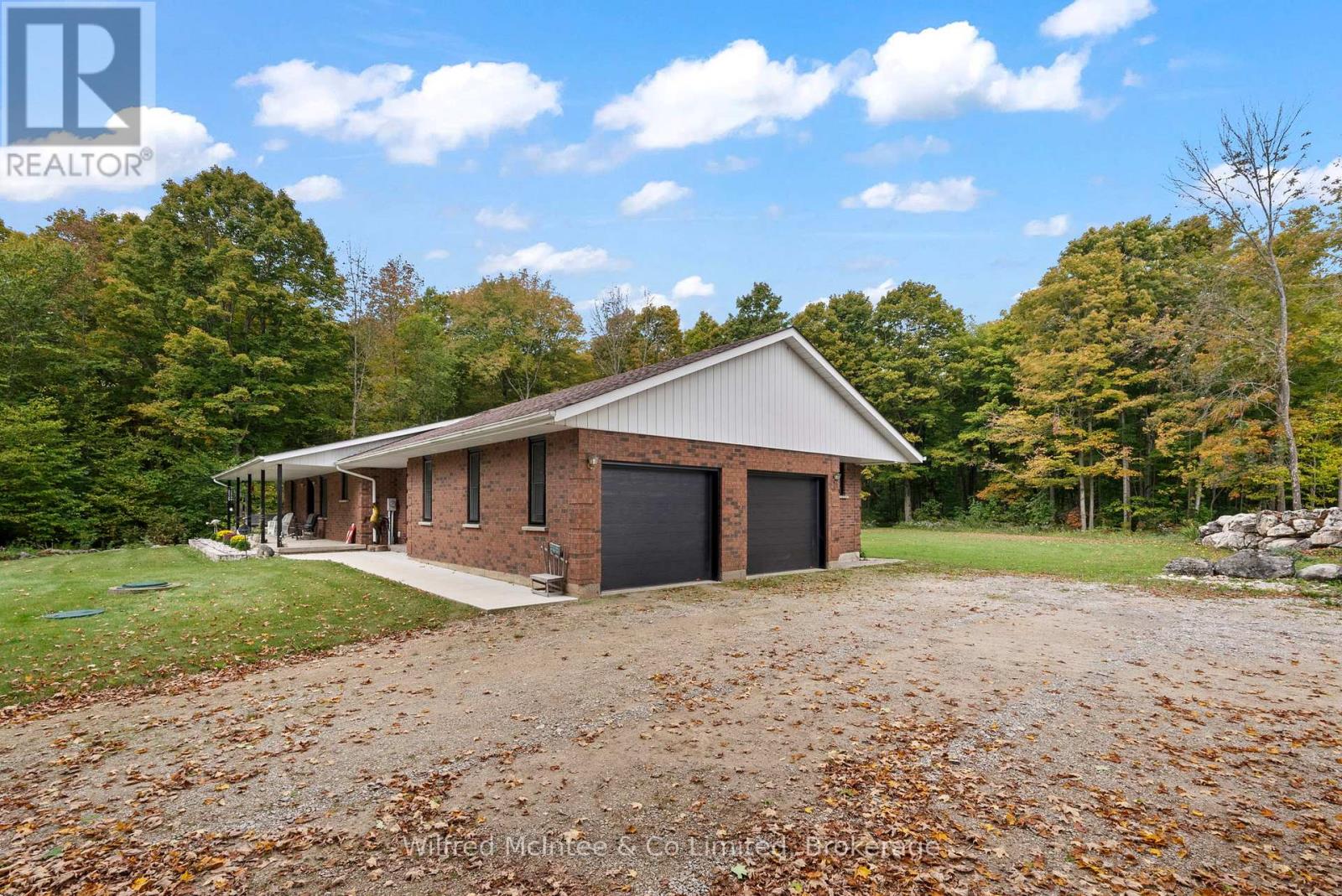 442289 Concession 21, Georgian Bluffs, Ontario  N0H 2T0 - Photo 2 - X12446871