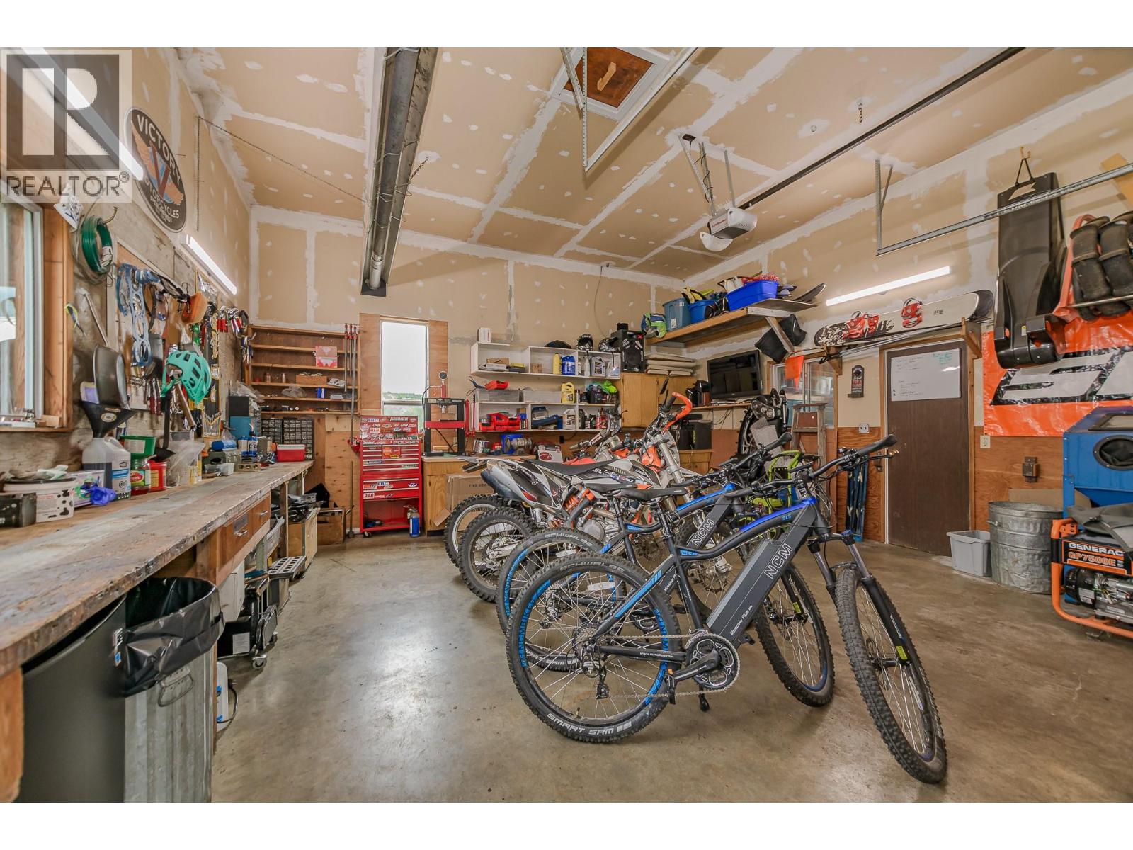 1421 Rauma Avenue, Sicamous, British Columbia  V0E 2V4 - Photo 45 - 10355065