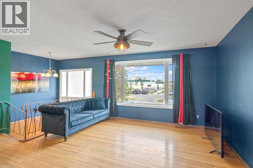 2111 69 Avenue Se, Calgary, Alberta  T2C 0E5 - Photo 4 - A2262393