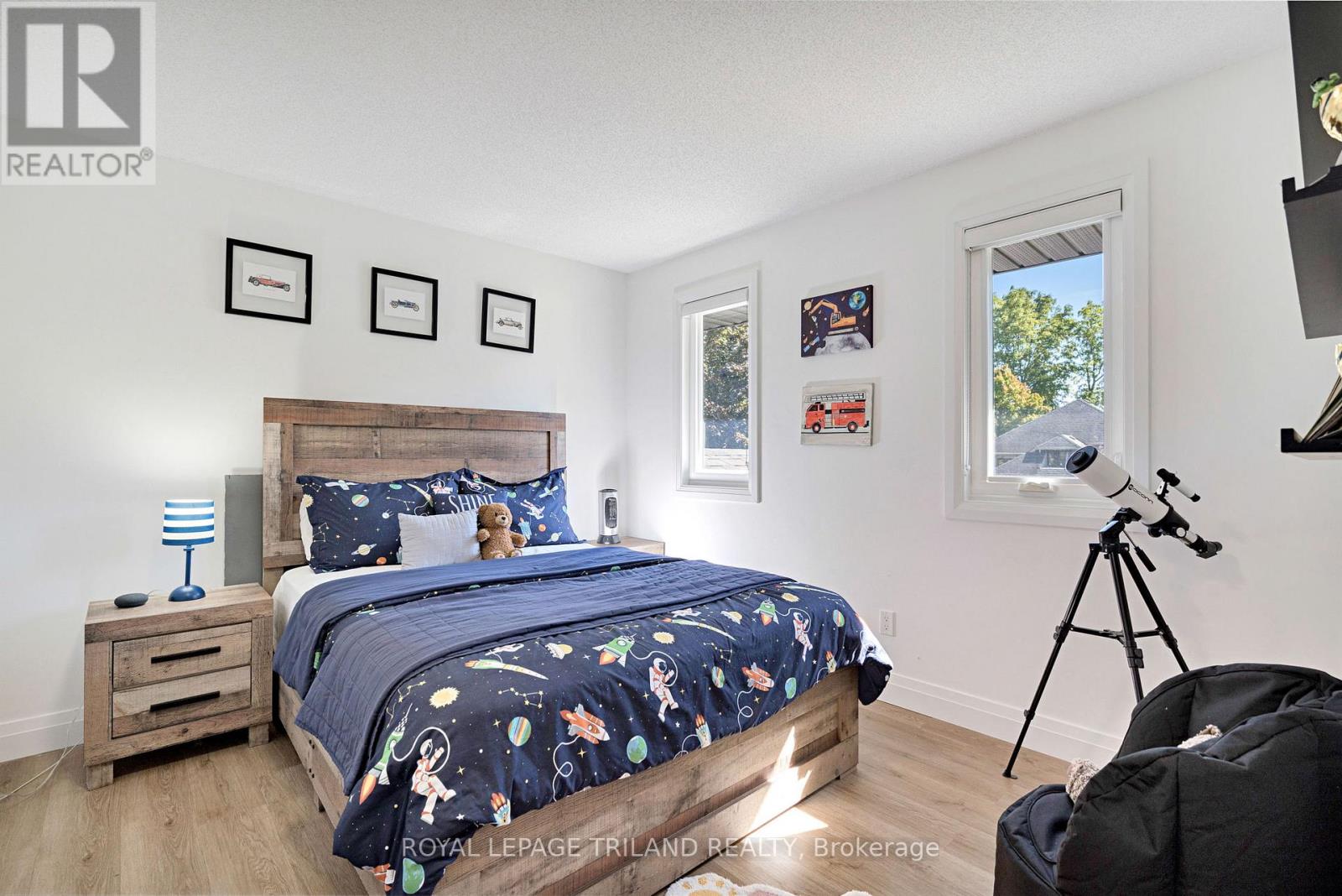 22 Wendy Crescent, London North (North B), Ontario  N5X 3J6 - Photo 32 - X12446802