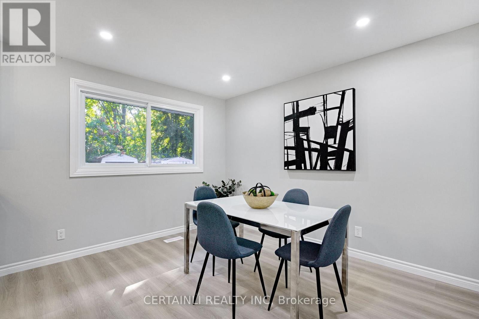 723 Barclay Road, London South (South M), Ontario  N6K 1K4 - Photo 10 - X12446811