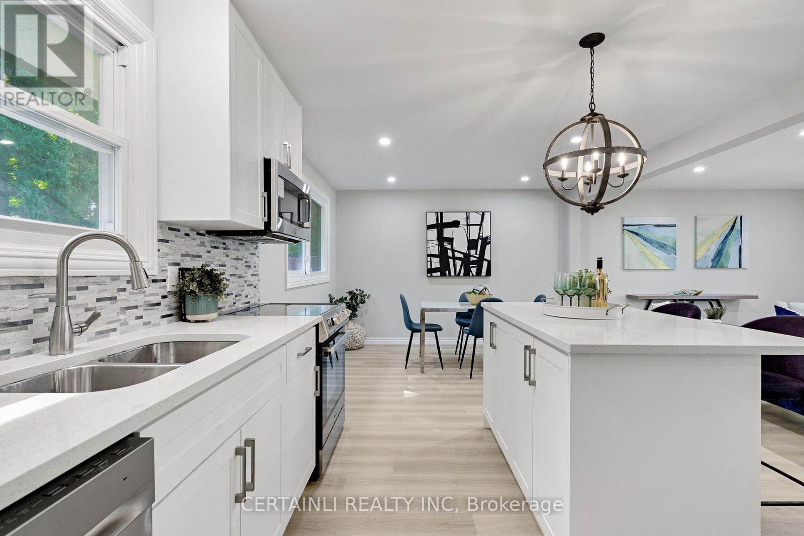 723 Barclay Road, London South (South M), Ontario  N6K 1K4 - Photo 17 - X12446811