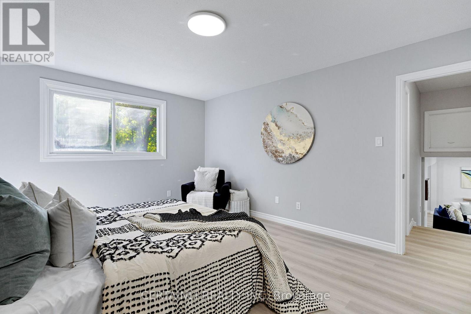 723 Barclay Road, London South (South M), Ontario  N6K 1K4 - Photo 19 - X12446811