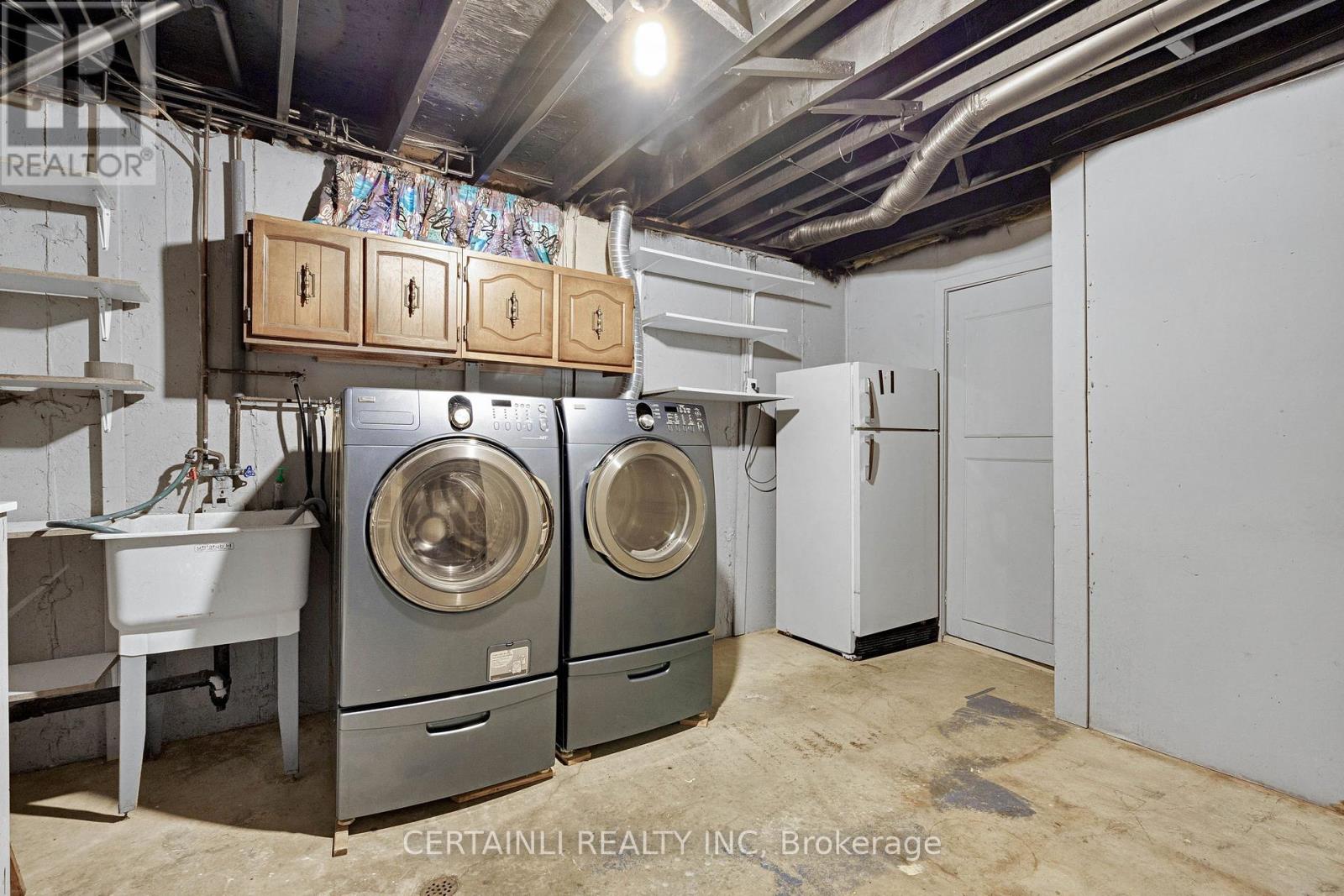 723 Barclay Road, London South (South M), Ontario  N6K 1K4 - Photo 33 - X12446811