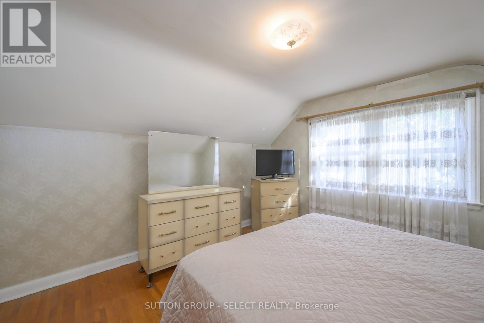249 Taylor Street, London East (East C), Ontario  N5Y 2J6 - Photo 15 - X12446910