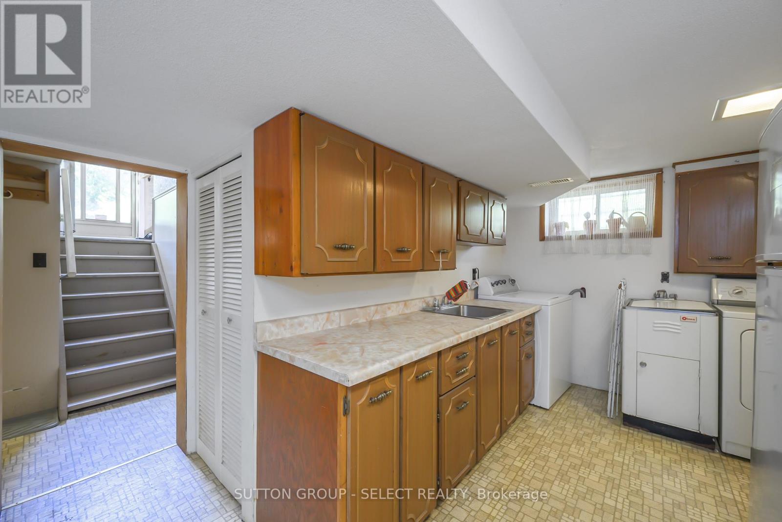 249 Taylor Street, London East (East C), Ontario  N5Y 2J6 - Photo 18 - X12446910