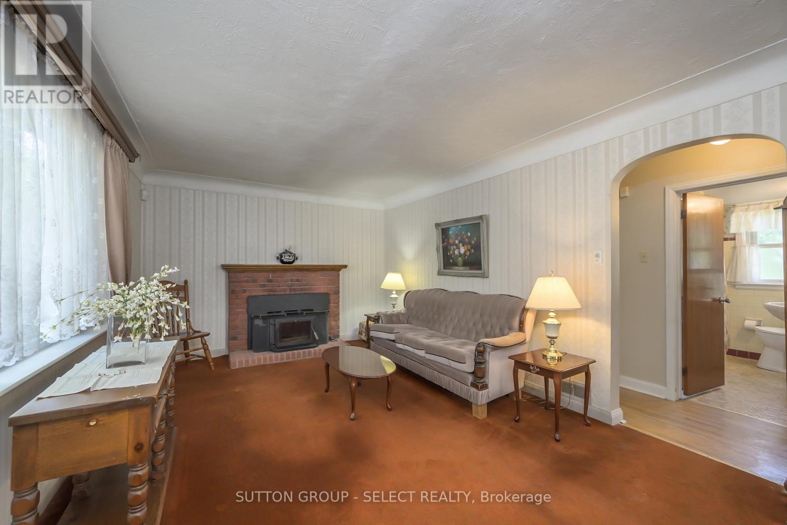 249 Taylor Street, London East (East C), Ontario  N5Y 2J6 - Photo 4 - X12446910