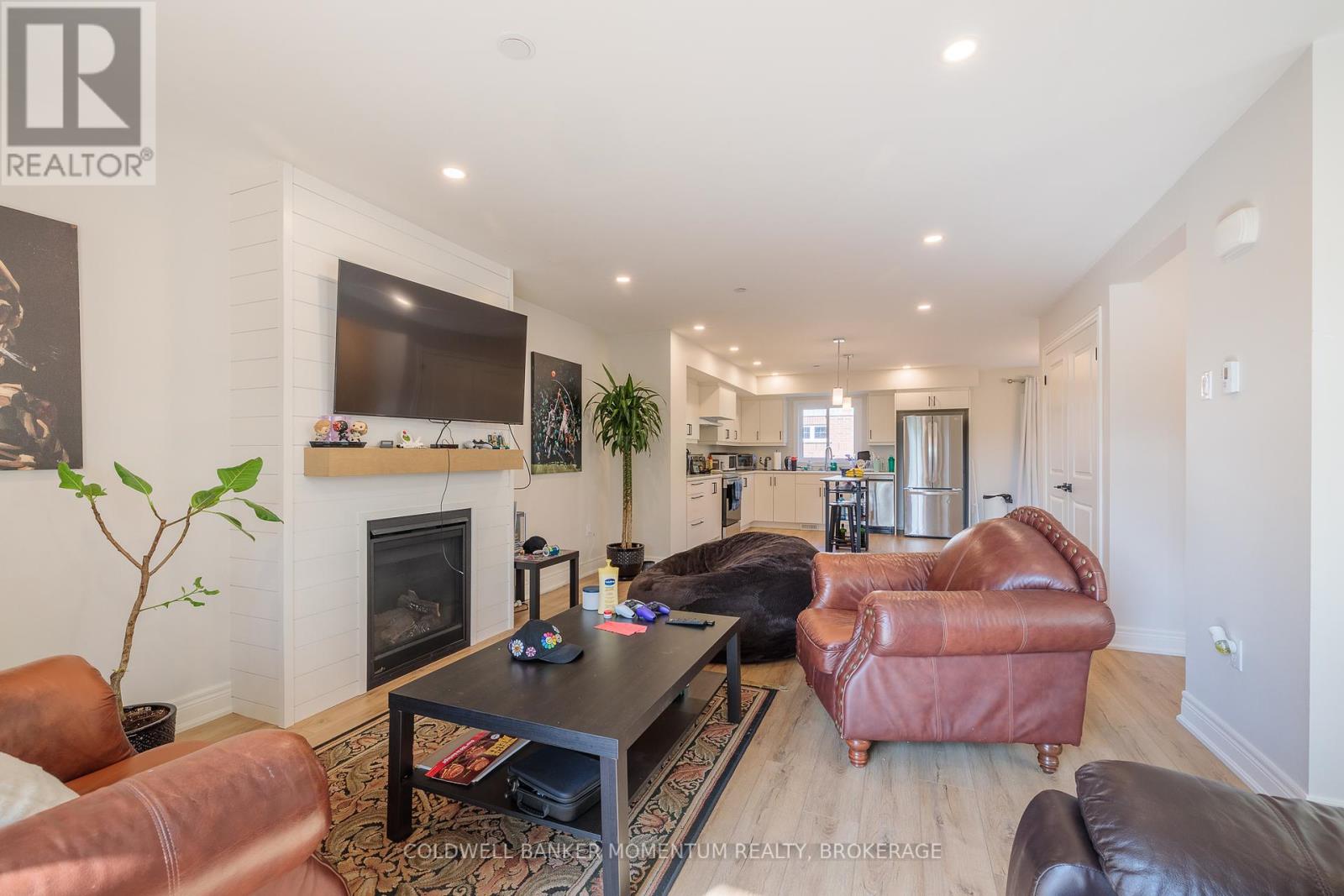 B - 153 B Moffatt Street, St. Catharines, Ontario  L2P 2L7 - Photo 11 - X12334442
