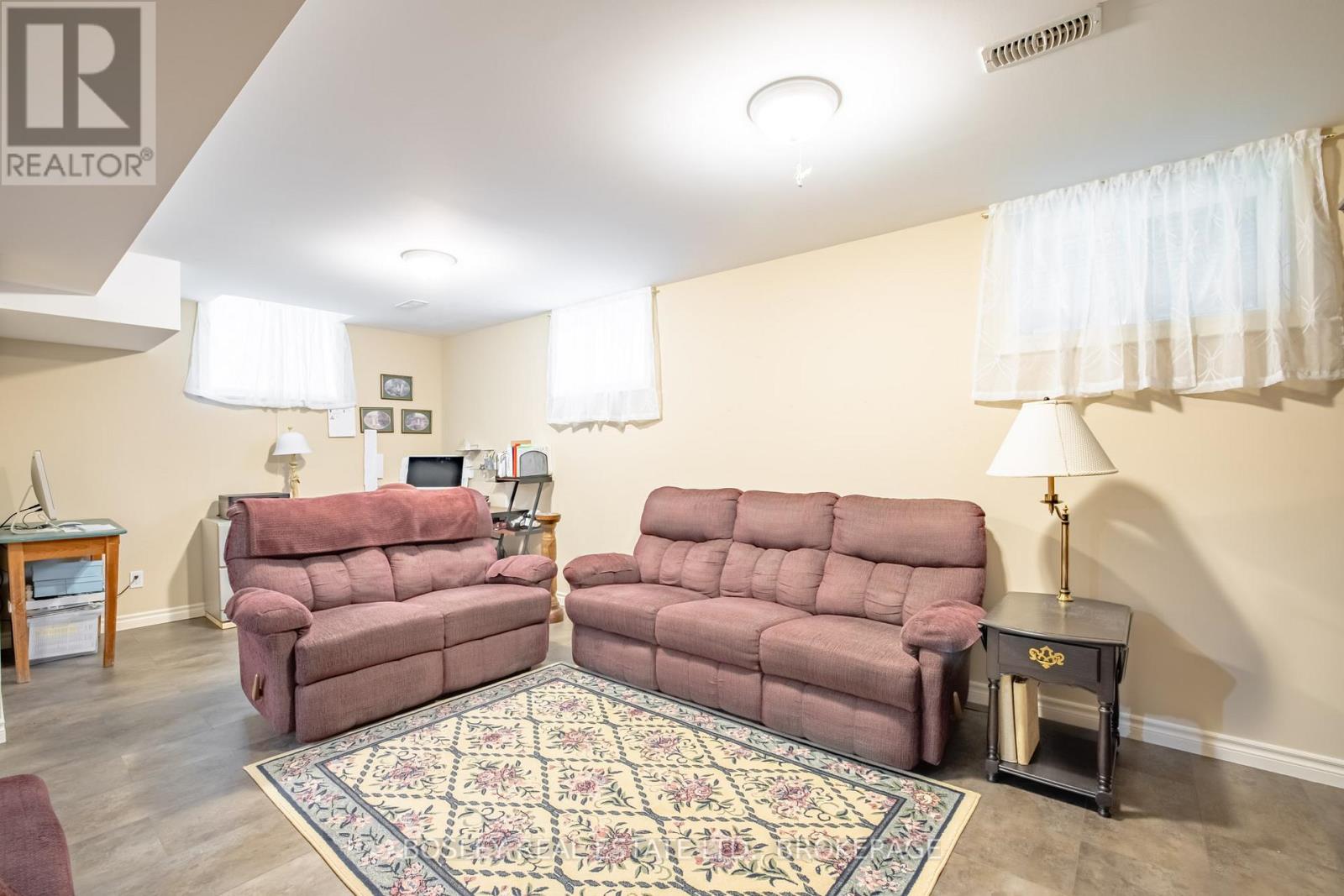 16 - 409 Niagara Street, St. Catharines, Ontario  L2M 4V9 - Photo 26 - X12446624