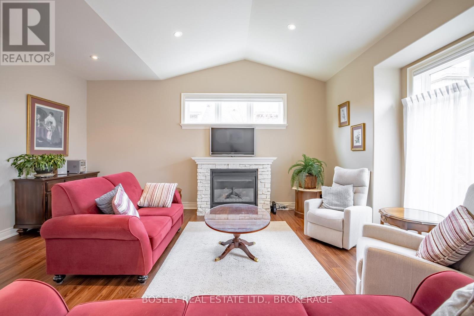 16 - 409 Niagara Street, St. Catharines, Ontario  L2M 4V9 - Photo 7 - X12446624