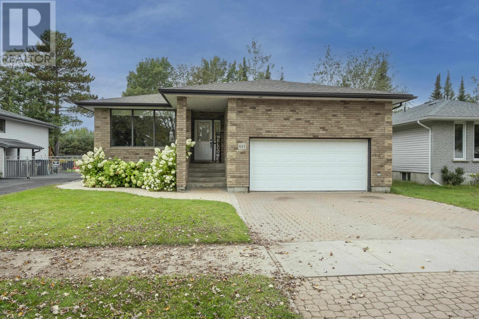643 Vienna St, Thunder Bay, Ontario  P7G 1B6 - Photo 1 - TB253089