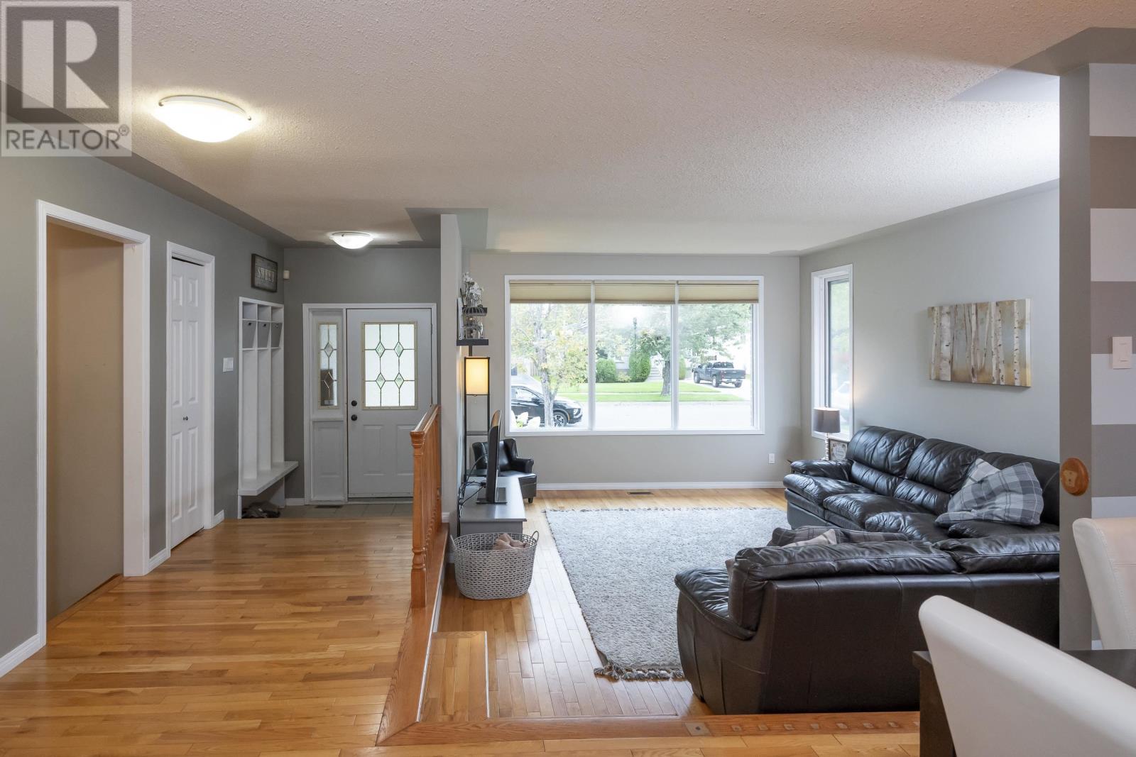 643 Vienna St, Thunder Bay, Ontario  P7G 1B6 - Photo 4 - TB253089