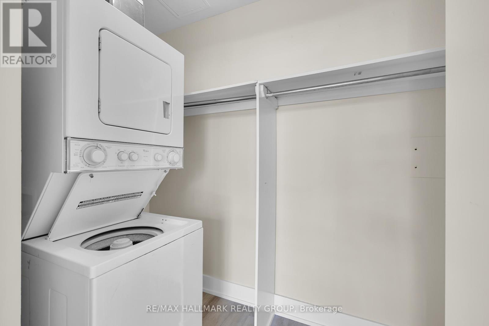 210 - 180 York Street, Ottawa, Ontario  K1N 1J6 - Photo 13 - X12446863
