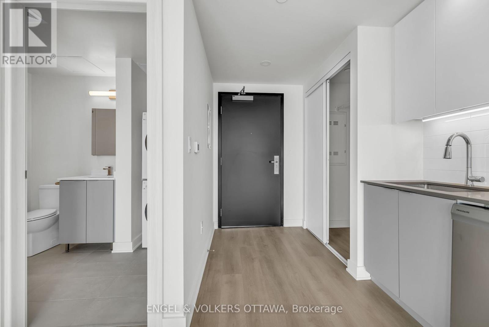 2411 - 199 Rideau Street, Ottawa, Ontario  K1N 0E9 - Photo 16 - X12446913