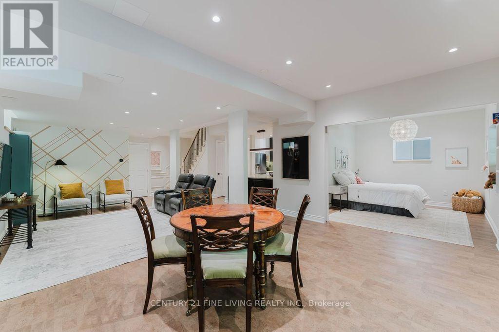 96 Wolf Creek Crescent, Vaughan, Ontario  L6A 4B9 - Photo 31 - N12336292