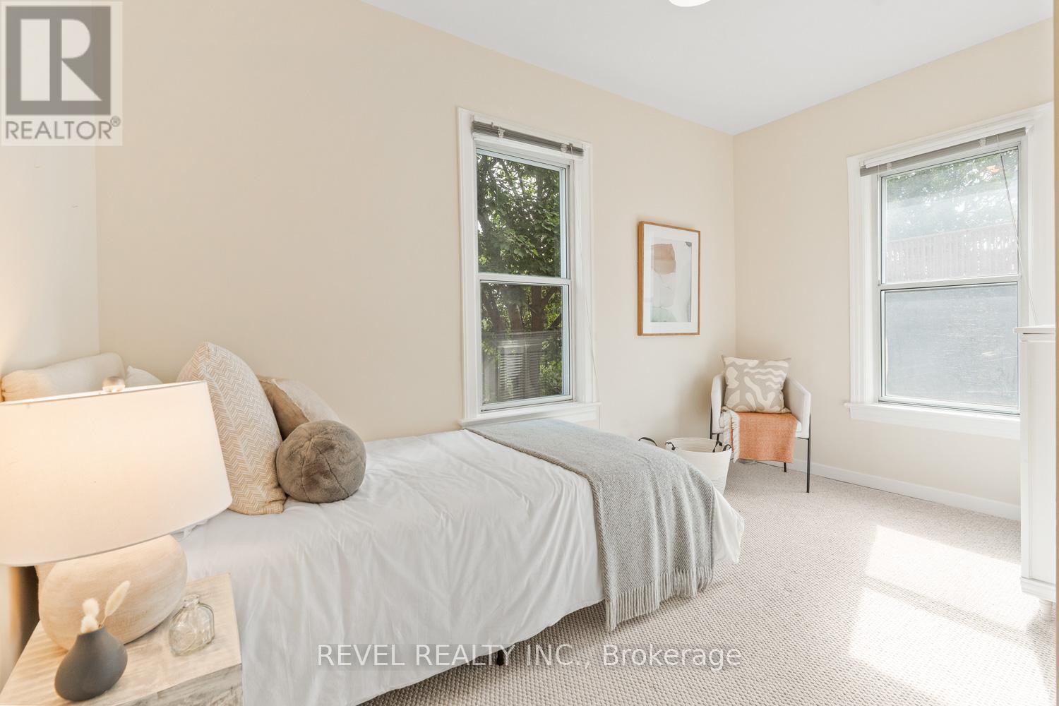 237 Bartlett Avenue, Toronto, Ontario  M6H 3G3 - Photo 16 - W12440597