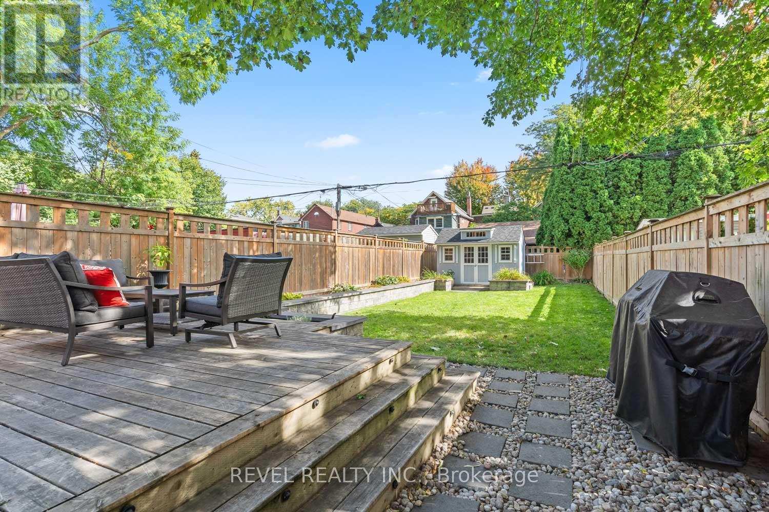 237 Bartlett Avenue, Toronto, Ontario  M6H 3G3 - Photo 18 - W12440597