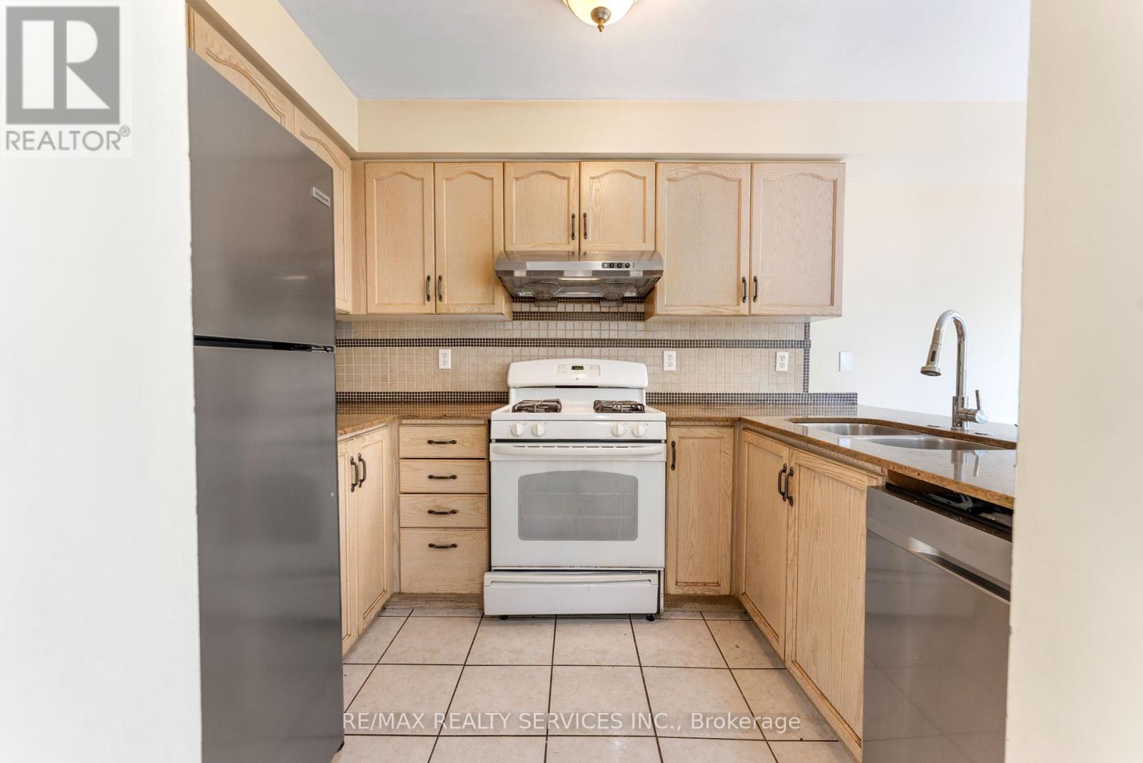 130 - 80 Acorn Place, Mississauga, Ontario  L4Z 4C7 - Photo 8 - W12420268