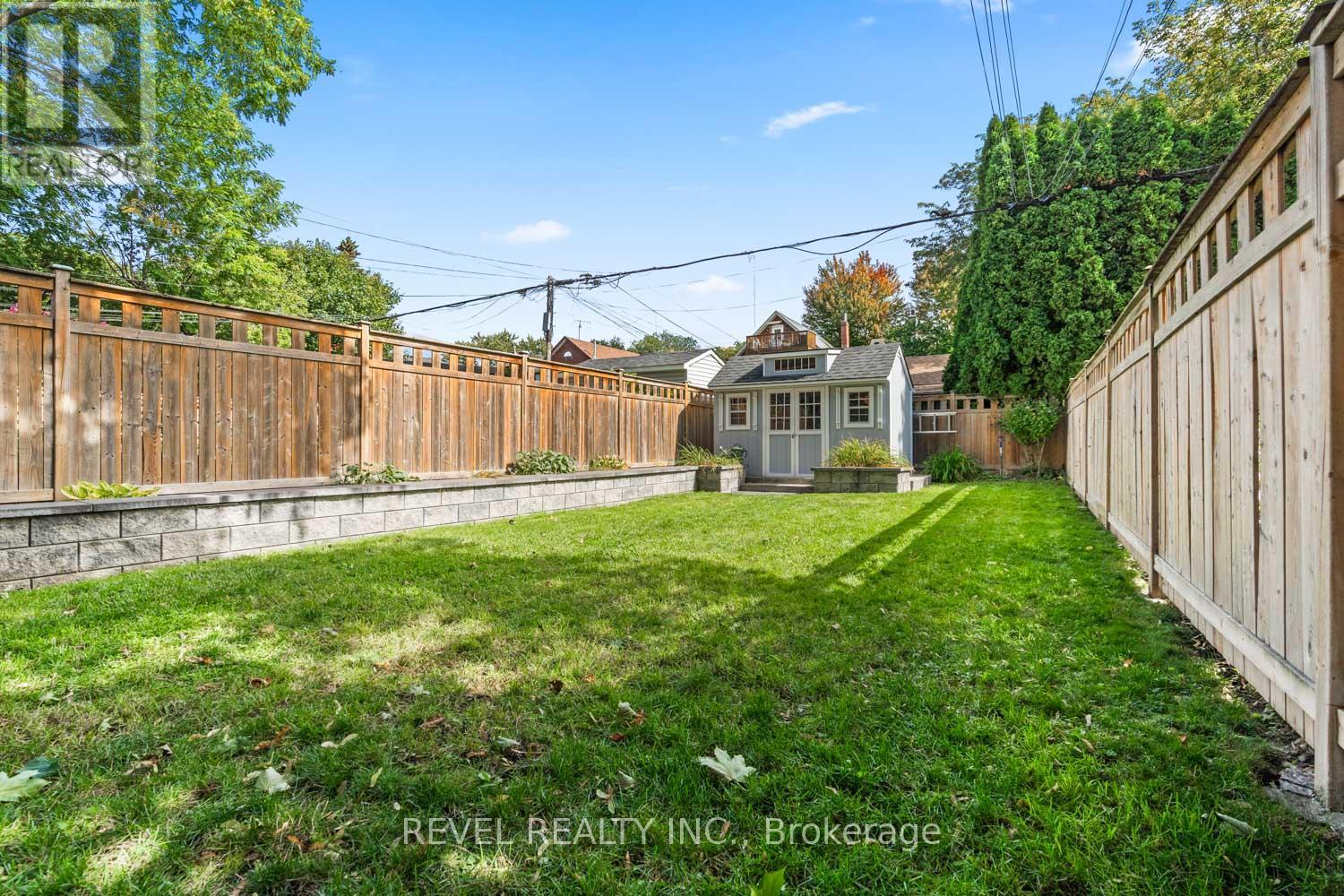 237 Bartlett Avenue, Toronto, Ontario  M6H 3G3 - Photo 20 - W12440597