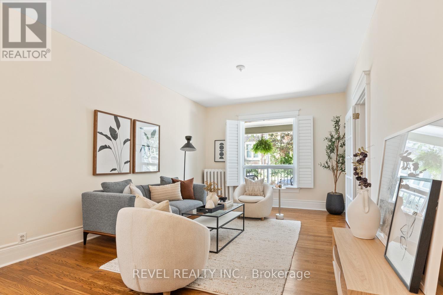 237 Bartlett Avenue, Toronto, Ontario  M6H 3G3 - Photo 5 - W12440597
