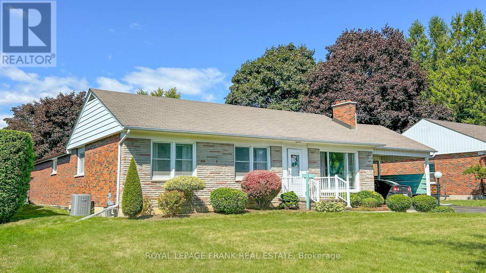 8 Edsall Avenue, Clarington, Ontario  L1C 2A8 - Photo 1 - E12392644