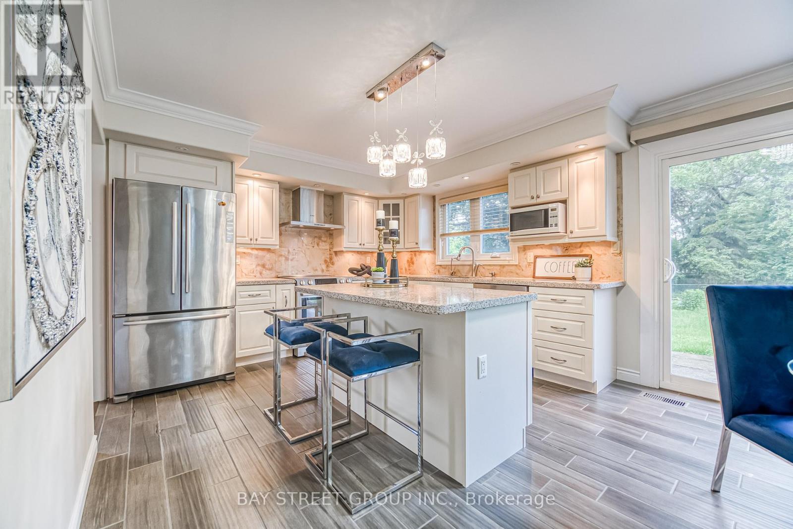 627 Conacher Drive, Toronto, Ontario  M2M 3N2 - Photo 13 - C12446731