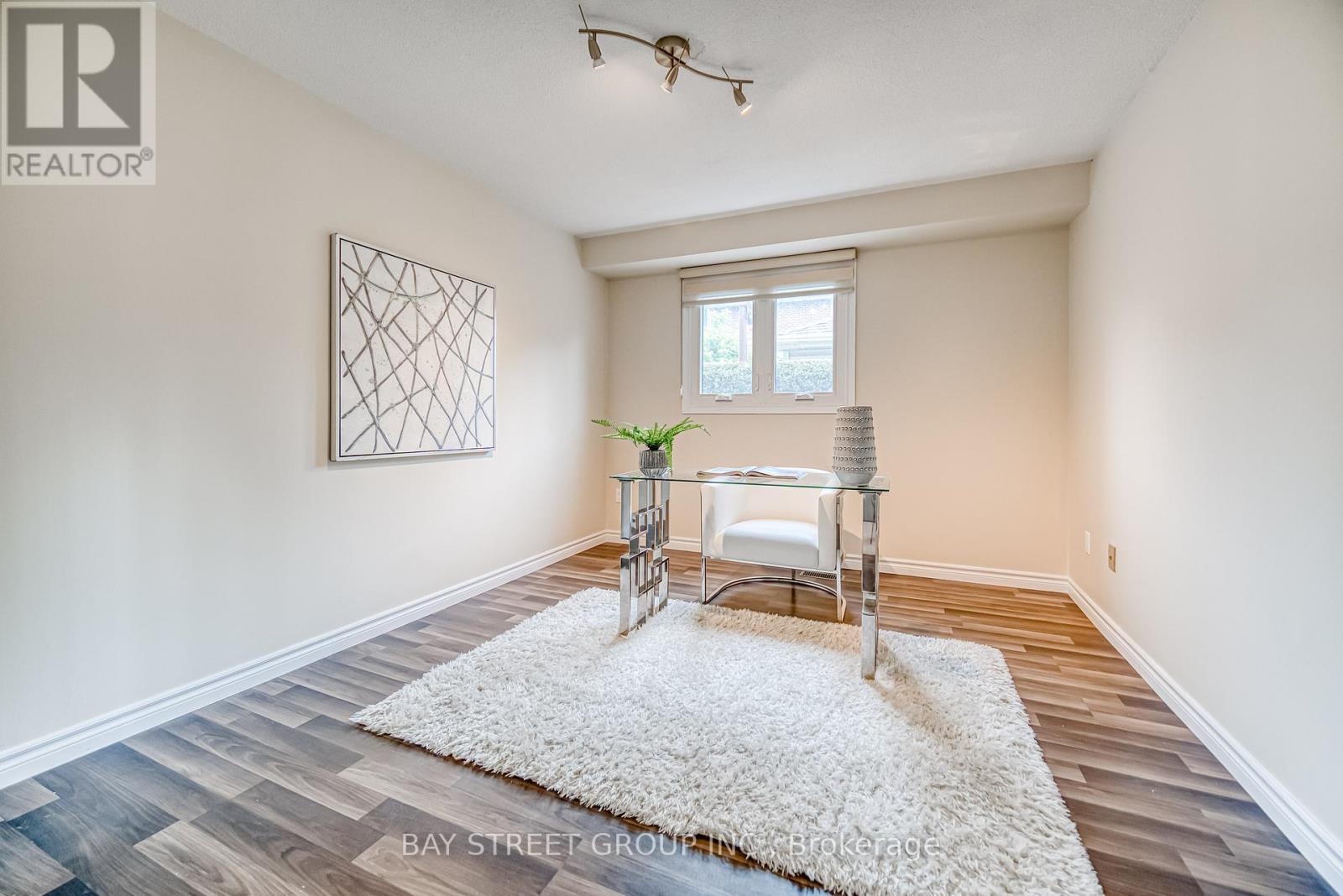 627 Conacher Drive, Toronto, Ontario  M2M 3N2 - Photo 20 - C12446731