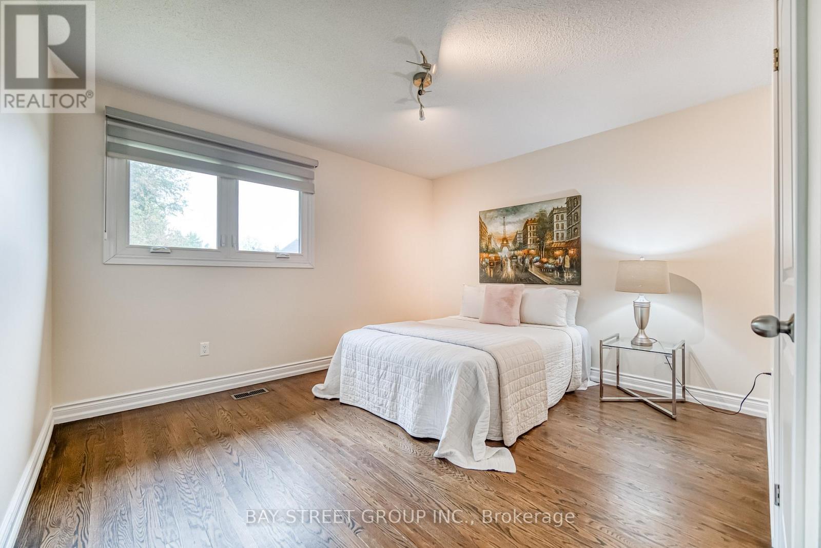 627 Conacher Drive, Toronto, Ontario  M2M 3N2 - Photo 31 - C12446731