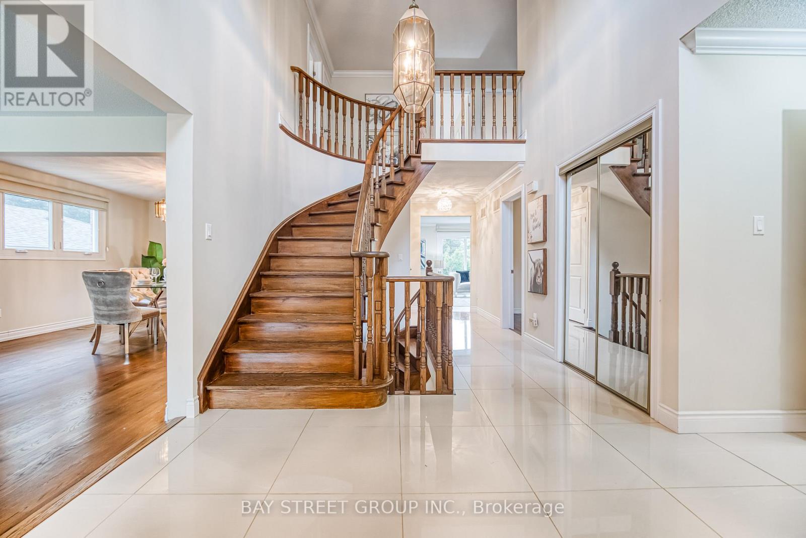 627 Conacher Drive, Toronto, Ontario  M2M 3N2 - Photo 4 - C12446731