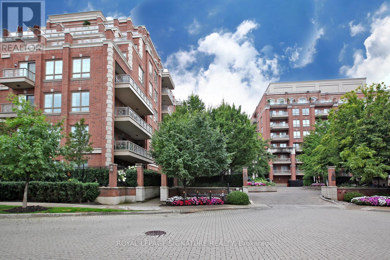 401 - 20 BURKEBROOK PLACE, Toronto, Ontario
