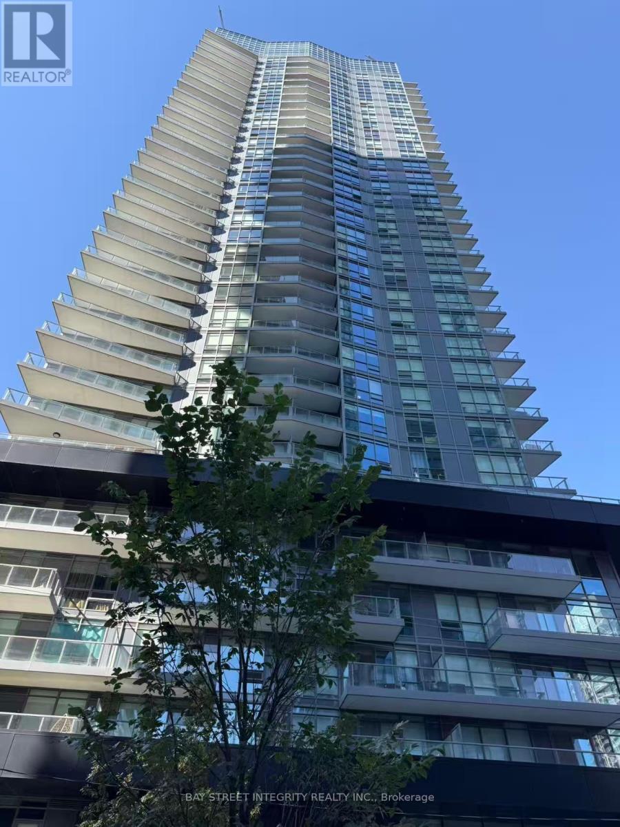 2001 - 30 Roehampton Avenue, Toronto, Ontario  M4P 0B9 - Photo 2 - C12446761