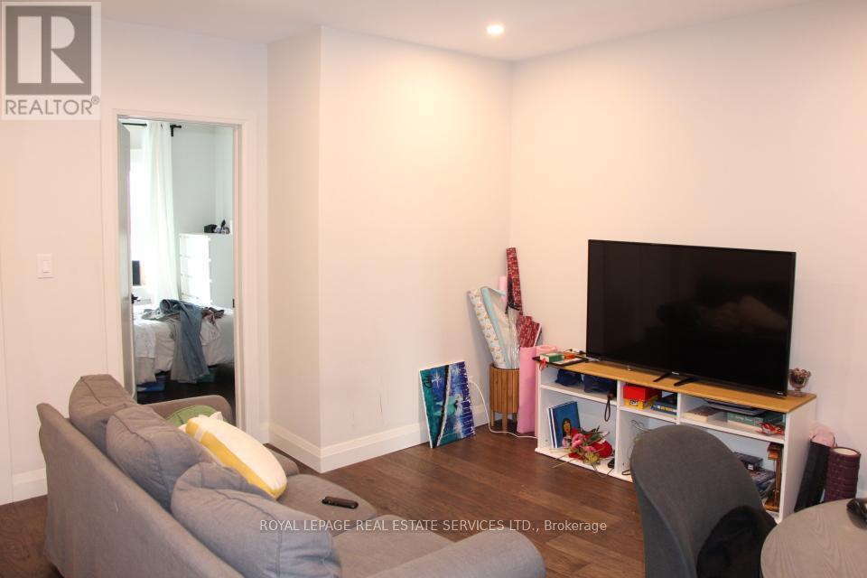 966 College Street, Toronto (Dufferin Grove), Ontario  M6H 1A5 - Photo 17 - C12446777