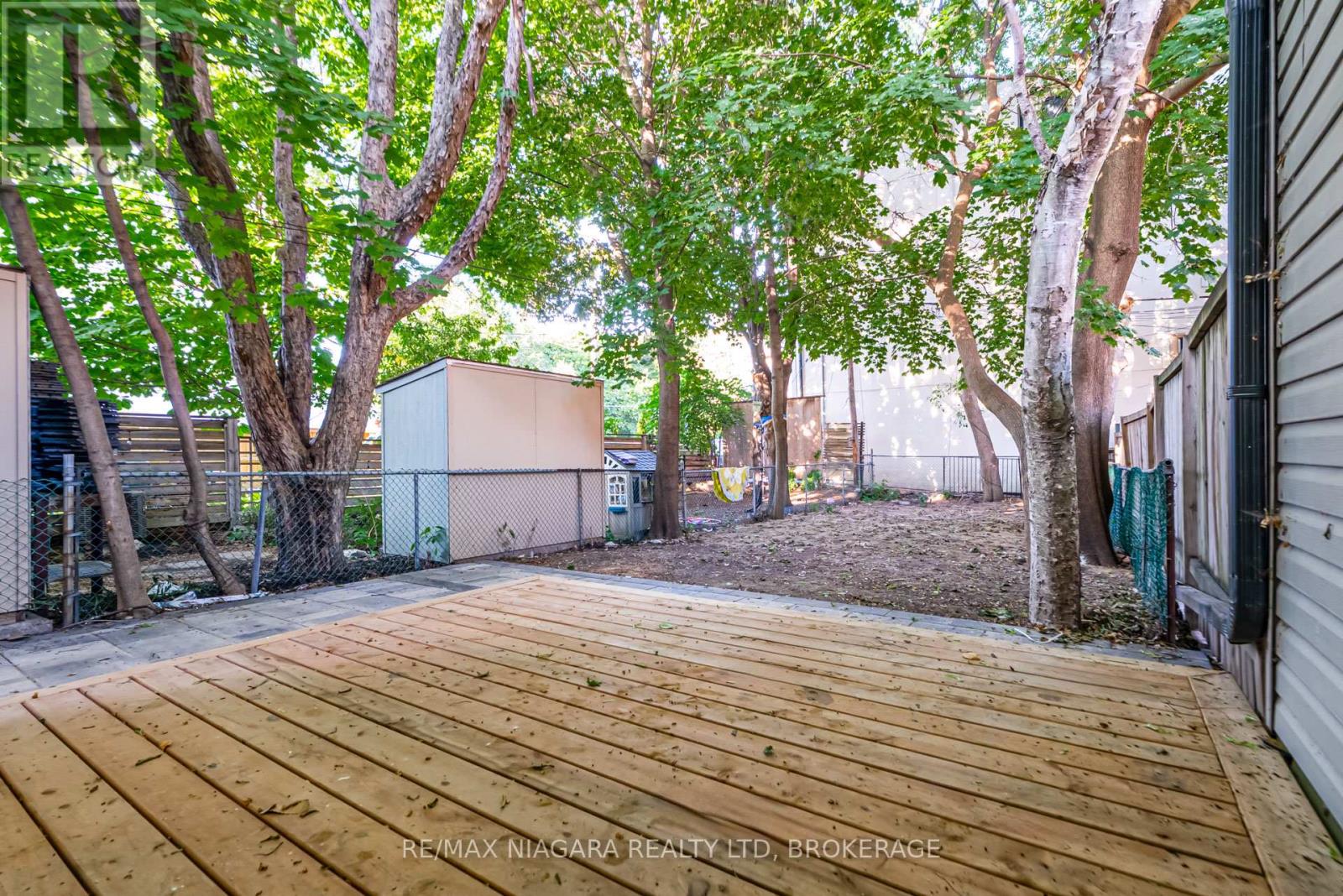 95 Kimberley Avenue, Toronto, Ontario  M4E 2Z4 - Photo 35 - E12446862