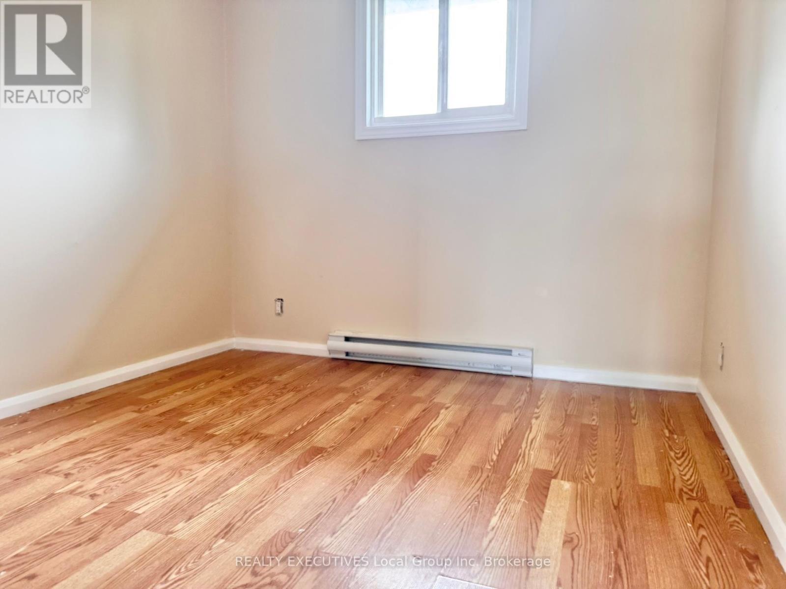 250 Champlain Street, Mattawa, Ontario  P0H 1V0 - Photo 12 - X12446840